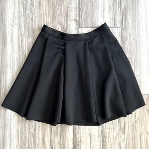 Pleated skirt